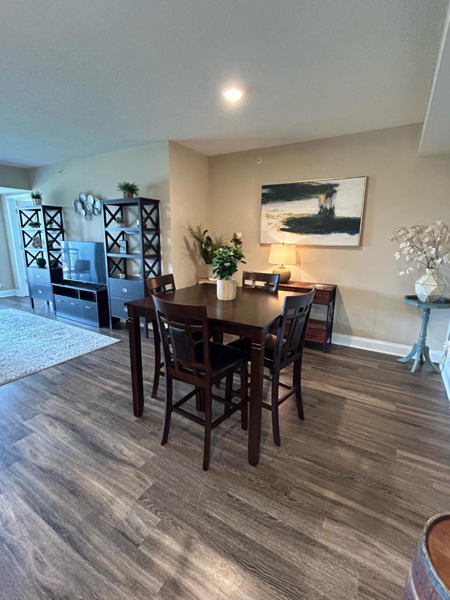 Spacious 2 Bedroom 2 Bathroom With Balcony In Uptown Charlotte! Views & Free Parking! Apartment Charlotte